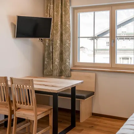 Salzkristall - * Haus im Ennstal